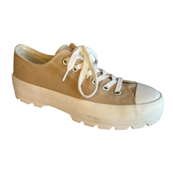 Sincerly Jules Shoes - Sincerely Jules Women’s Low-Top Lug Platform Sneakers - Tan/White (Size 8 M)
